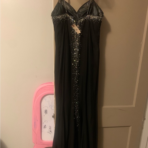 Prom - Picture 12 of 12